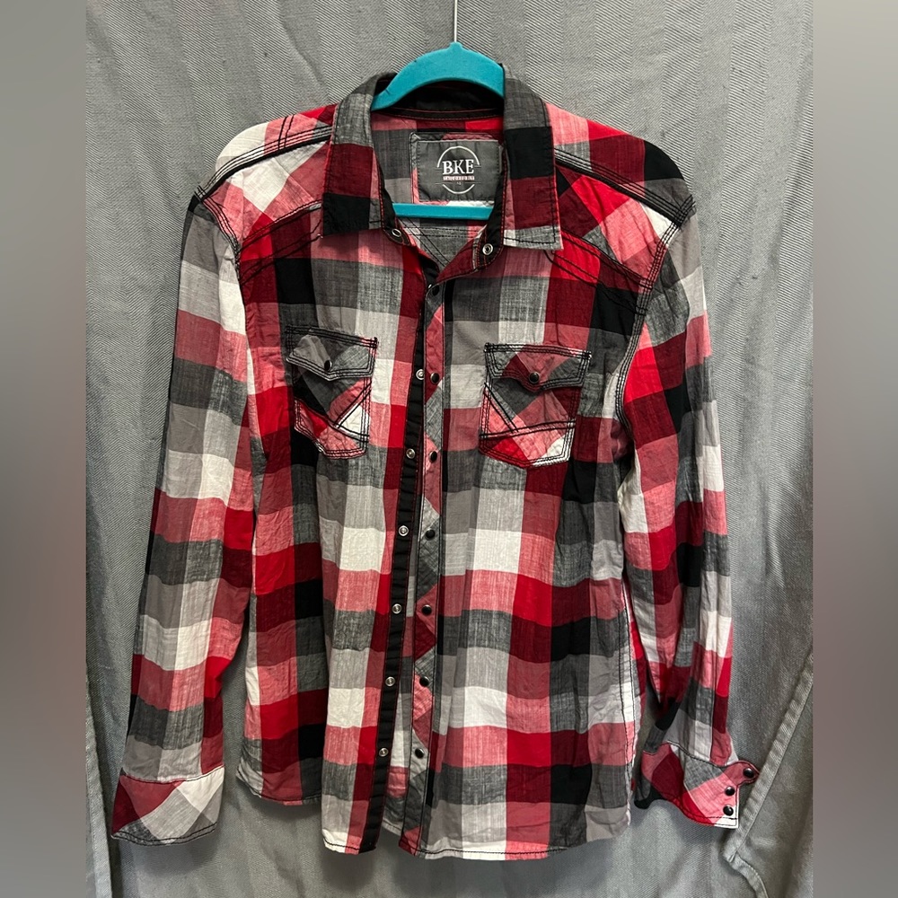 BKE tailored fit plaid button up.